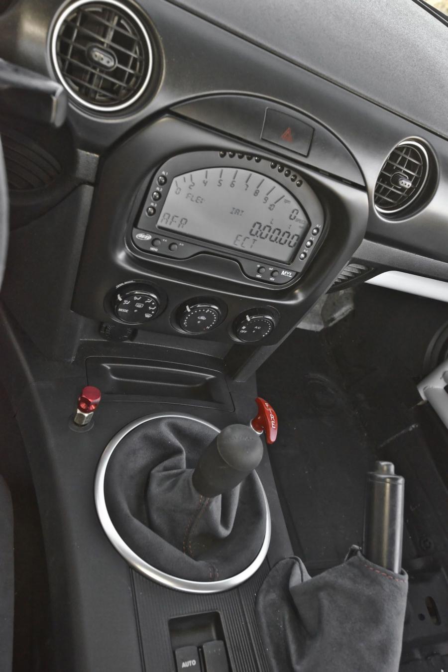  Mazda MX-5 Super 25 Concept 2012 года  (фото 3 из 26)